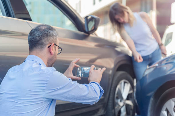 Professional High Risk Auto Insurance technician working in Santa Clarita, CA